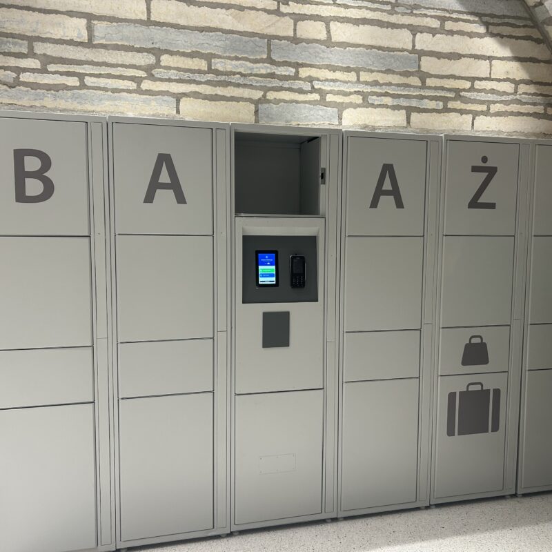 Nutika lukustusega rendikapid kasutajaliidesega